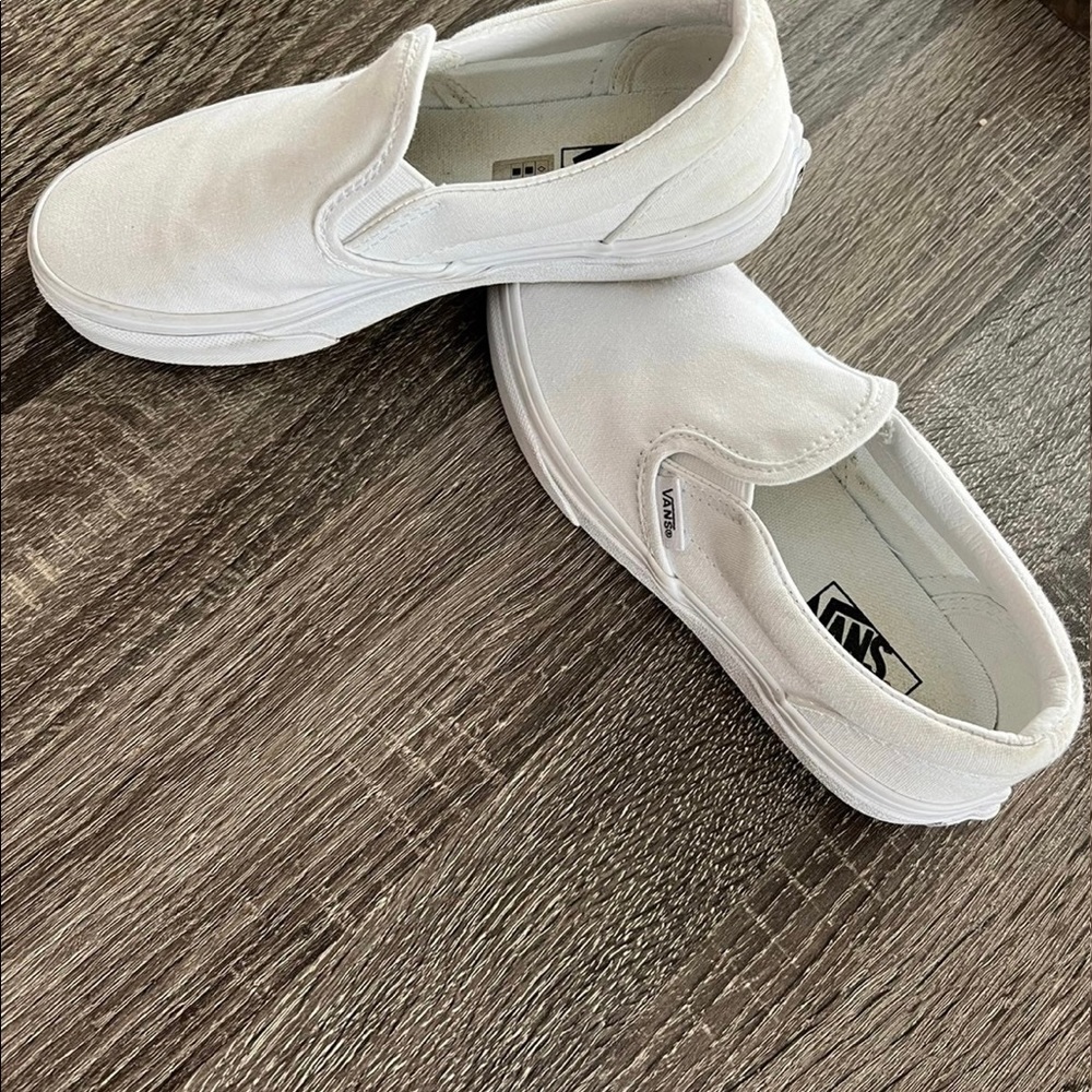 White vans size 3
